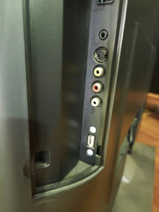Televisión Loewe Negra 32 pulgadas modelo xelos