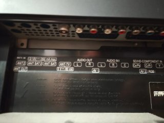 Televisión Loewe Negra 32 pulgadas modelo xelos