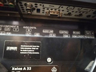 Televisión Loewe Negra 32 pulgadas modelo xelos