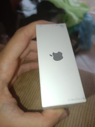 Apple AirPods 4 (ANC) MXP93ZM/A