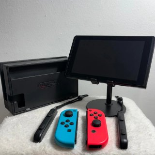 Nintendo Switch Azul y Rojo