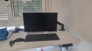 Monitor Dell SE2722HX + Brazo Ergosolid