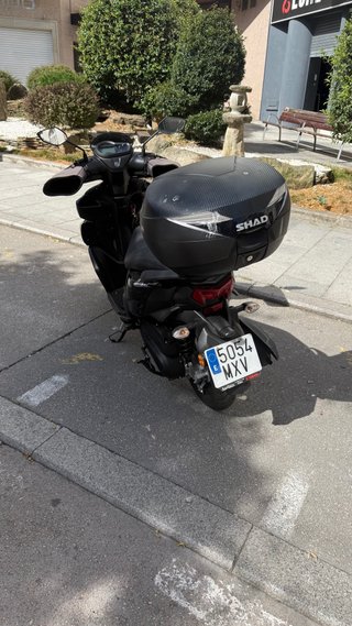 Yamaha Ray ZR Scooter Negra