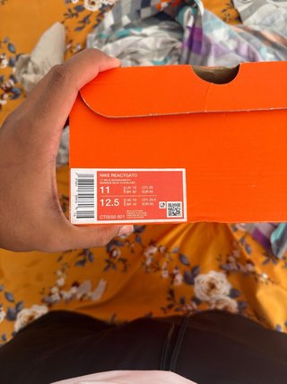 Nike React Gato Naranja