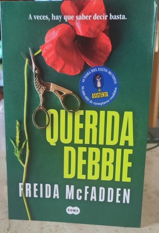 Querida Debbie