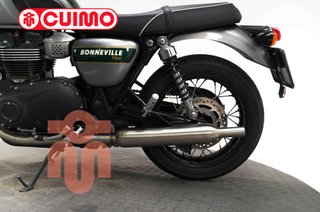 TRIUMPH BONNEVILLE T100