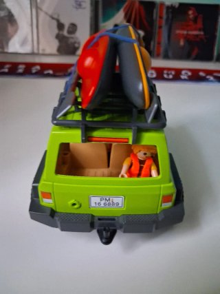 Playmobil SUV con Kayak y Accesorios