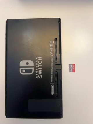 Nintendo Switch V2 con accesorios