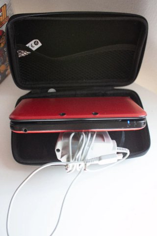 3DS XL roja + Juegos