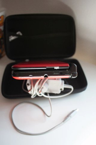 3DS XL roja + Juegos
