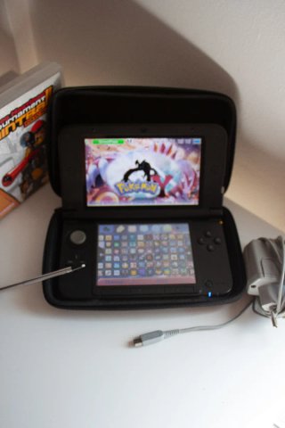 3DS XL roja + Juegos