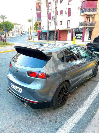 Llantas negras 225/40ZR18