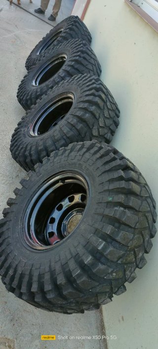 Llantas 15 et- 44 y neumátic maxxis trepador