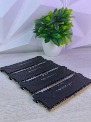 Corsair Vengeance RGB PRO DDR4 32GB 3200MHz