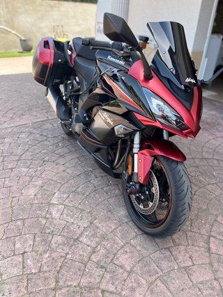 Kawasaki Ninja 1000SX Negra/Roja