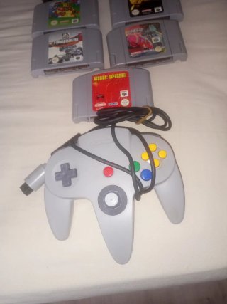 Consola Nintendo 64 + 5 Juegos