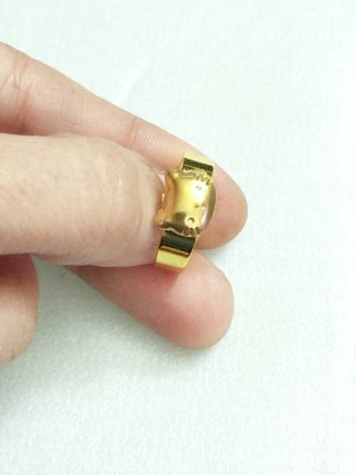 Anillo Hello Kitty Dorado. Ajustable