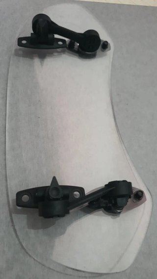 Extensión Universal Parabrisas Moto