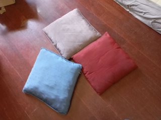 Lote de 19 cojines decorativos con su relleno