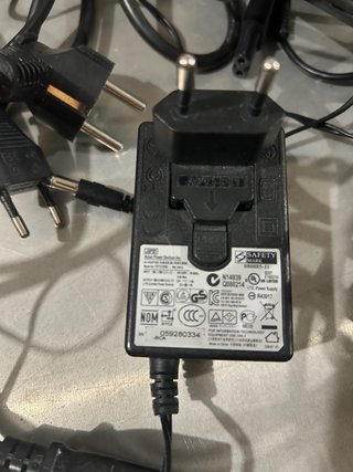 Adaptador de Corriente - AC Adapter