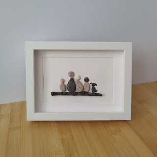 Cuadro artesanal familia con mascota | Pebble Art