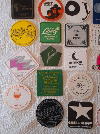 Lote de 39 posavasos de bares y discotecas