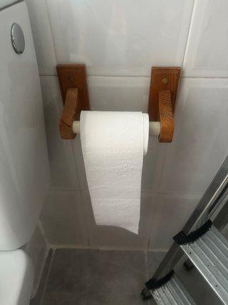 Muebles de baño: lavabo y armario