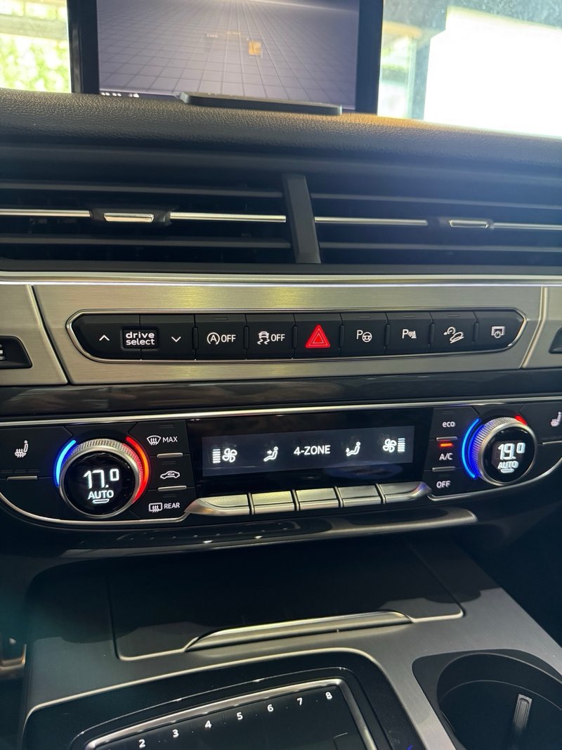 Audi SQ7 4.0 TDI Quattro 5p. 2018, foto 17