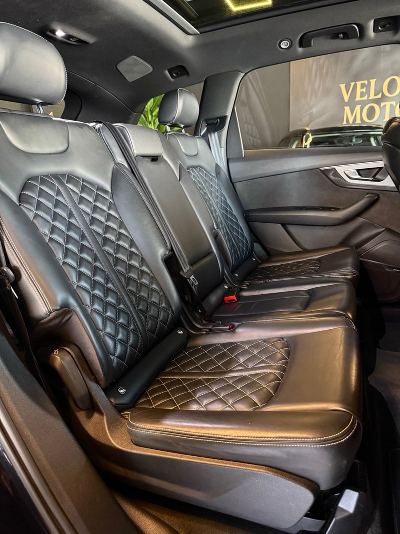 Audi SQ7 4.0 TDI Quattro 5p. 2018, foto 11