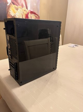 Torre PC AeroCool Negra con LED