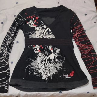 Camiseta Desigual manga larga estampada