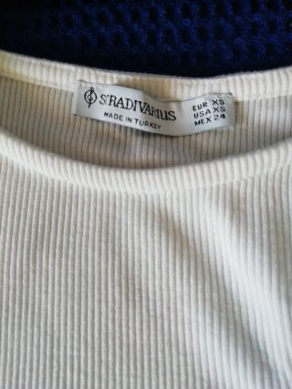 Top camiseta elástica Talla XS Stradivarius