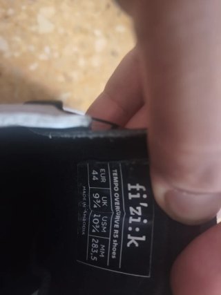 Zapatillas Ciclismo Fizik Blancas