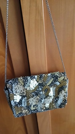 Bolso de fiesta con pedrería