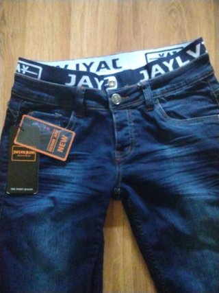 Pantalón corto vaquero Jay-V