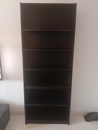 2 estanterías Billy Ikea Madera Marrón. PVP 30€/ud