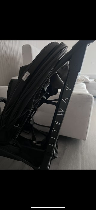 Silla de paseo ligera negra chicco liteway