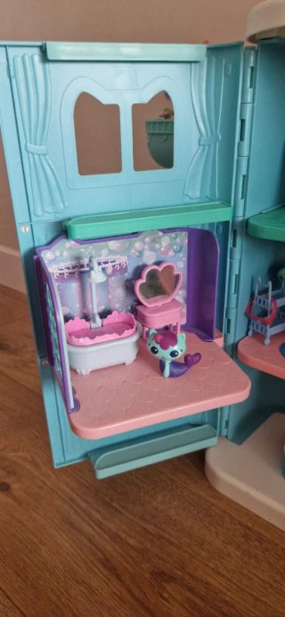 La casa de muñecas de Gaby Gato con Accesorios