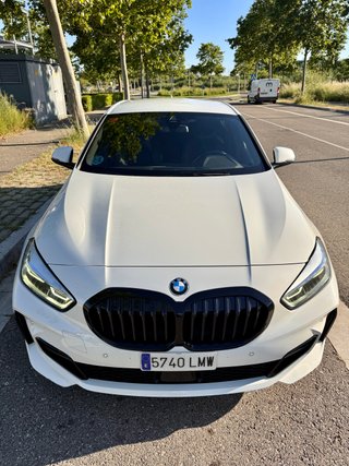 BMW Serie 1 118d M Sport F40 2021 18" Automático