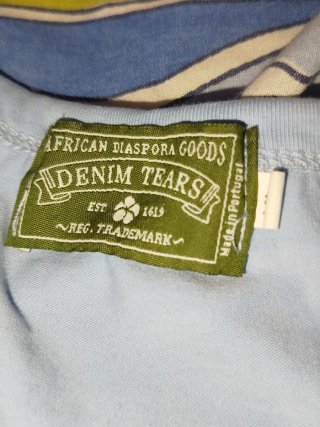 Camiseta azul