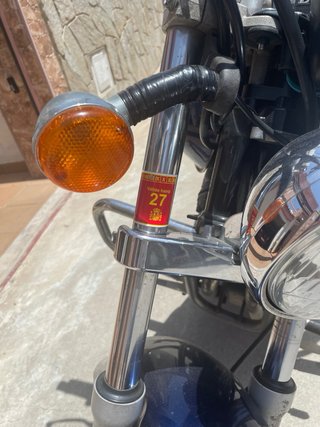 Suzuki GZ250 Marauder Azul