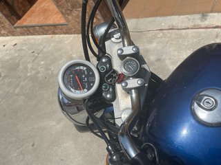 Suzuki GZ250 Marauder Azul