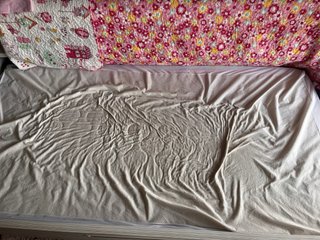 Cama juvenil 90cm doble y con cajones+ cajonera