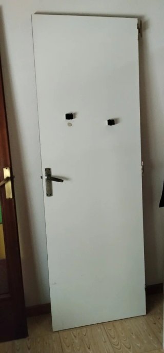 Puerta interior de madera
