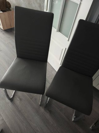 Mesa Comedor Gris y Cambrián + 4 Sillas