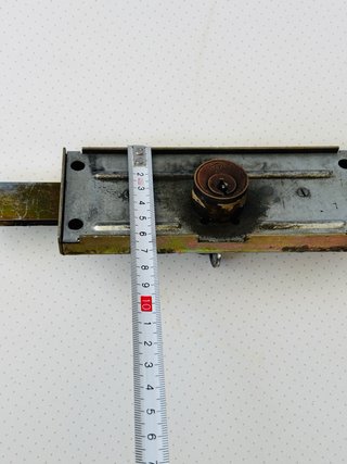 Cerradura persiana metálica AV 28 cm