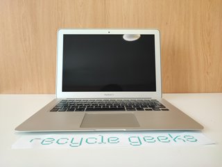 MacBook Air A1466 Intel i5 4GB 250GB