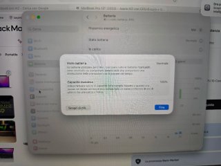 MacBook Pro M2 Apple