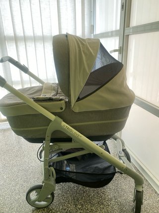 Carro bebé marca CHICCO