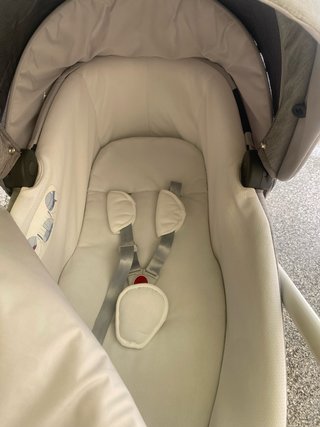Carro bebé marca CHICCO